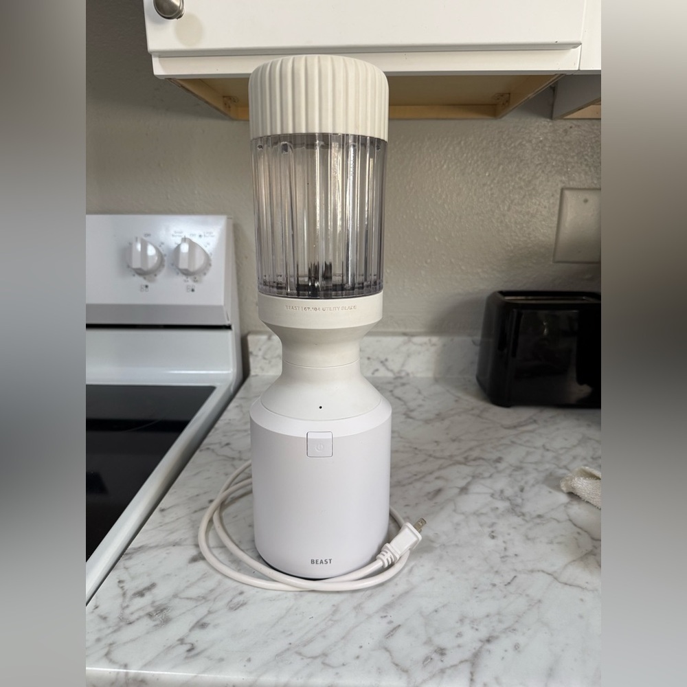 BEAST  White Blender